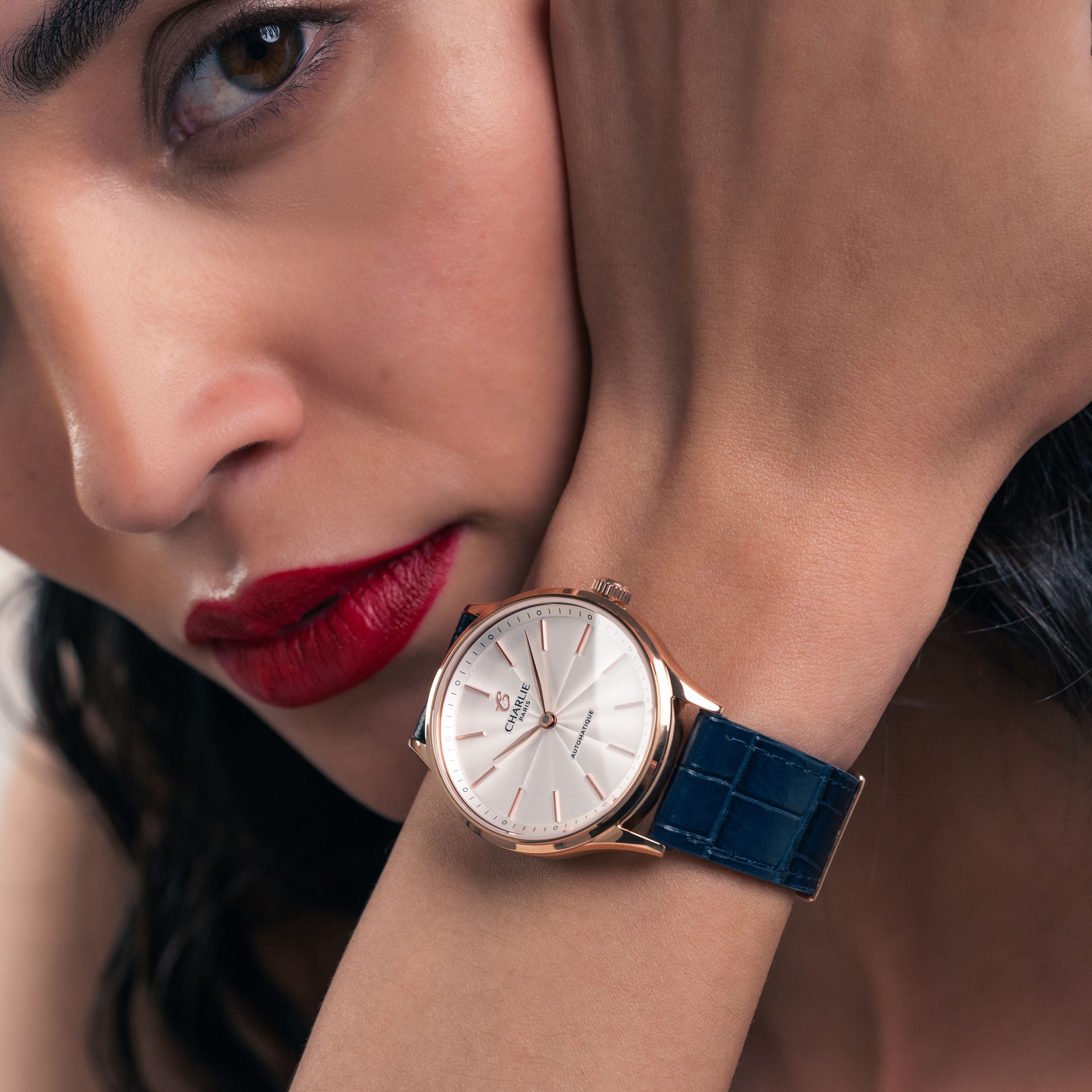 charlie-paris-bracelet-montre-cuir-crocograin-bleu-18mm image 2