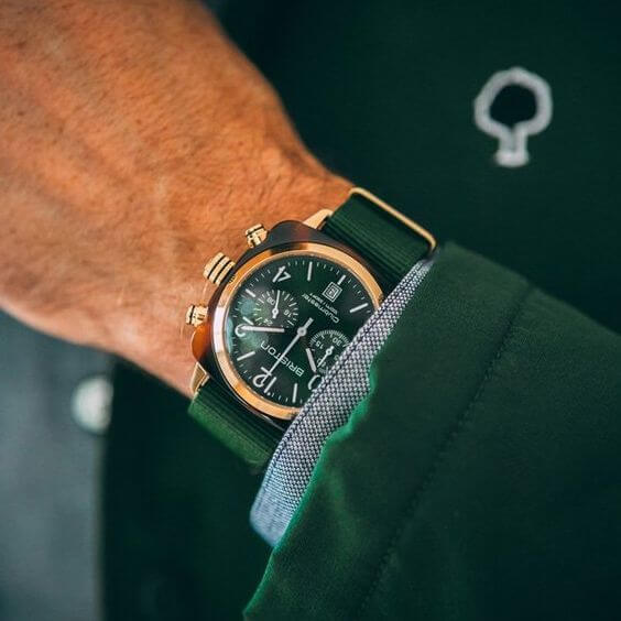 briston-clubmaster-classic-chronographe-40-mm-gold-vert-anglais-quartz image 2