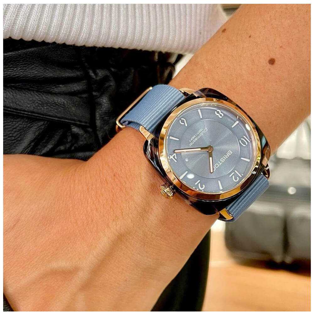 briston-clubmaster-chic-36-mm-gold-bleu-glacier-montre-quartz-femme image 2