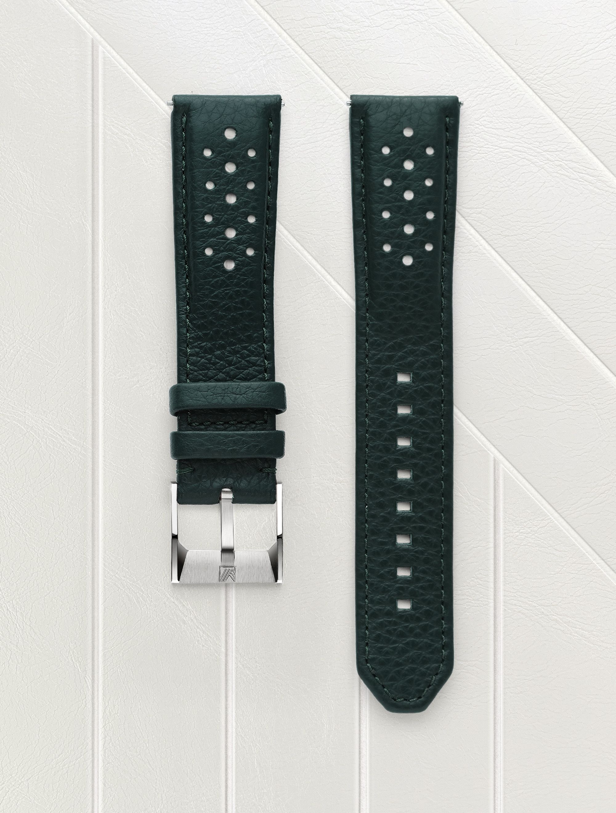 march-la-b-bracelet-buffle-perfor-vert-20-mm-cuir-interchangeable image 1