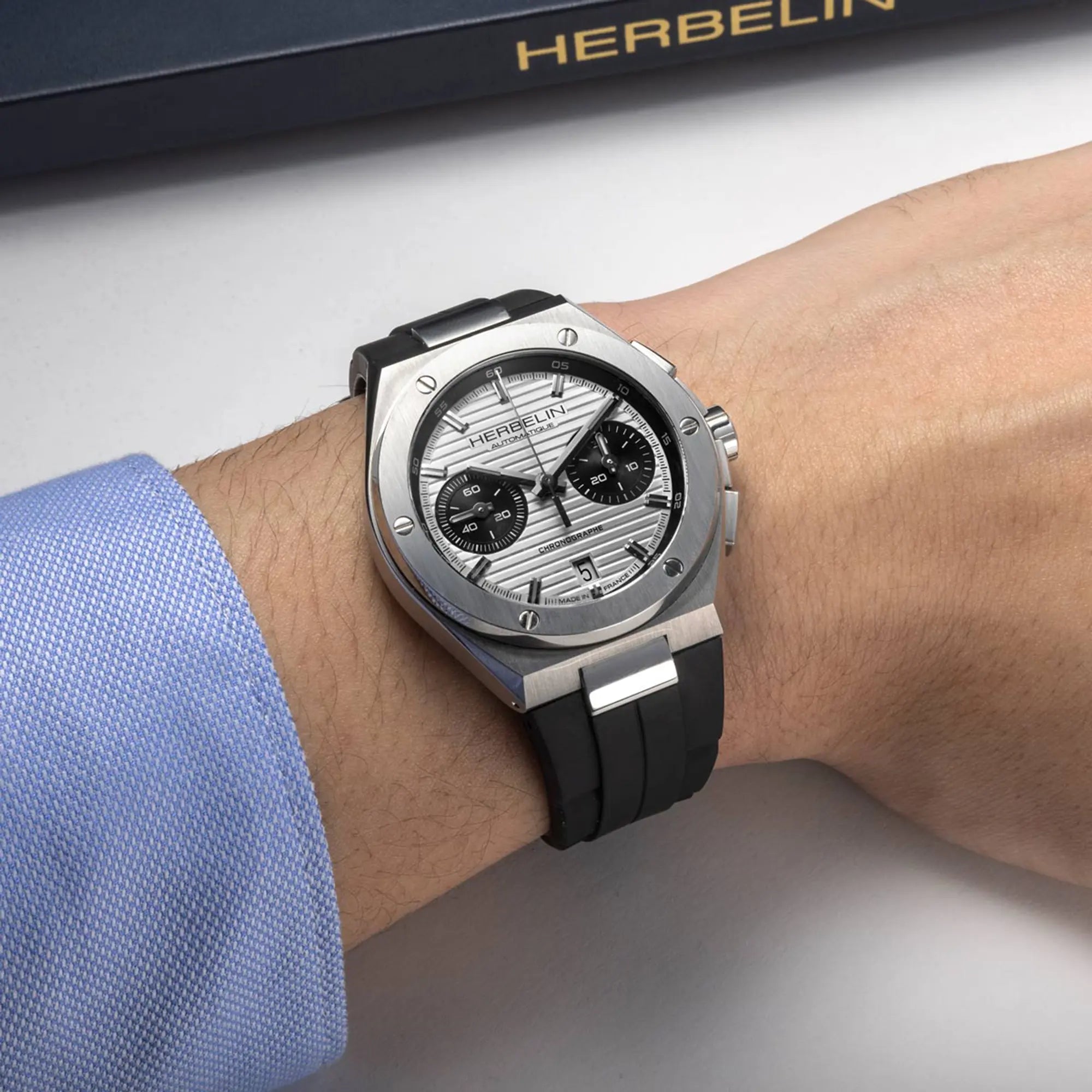 herbelin-cap-camarat-chronographe-automatique-acier-noir-homme-42mm image 2