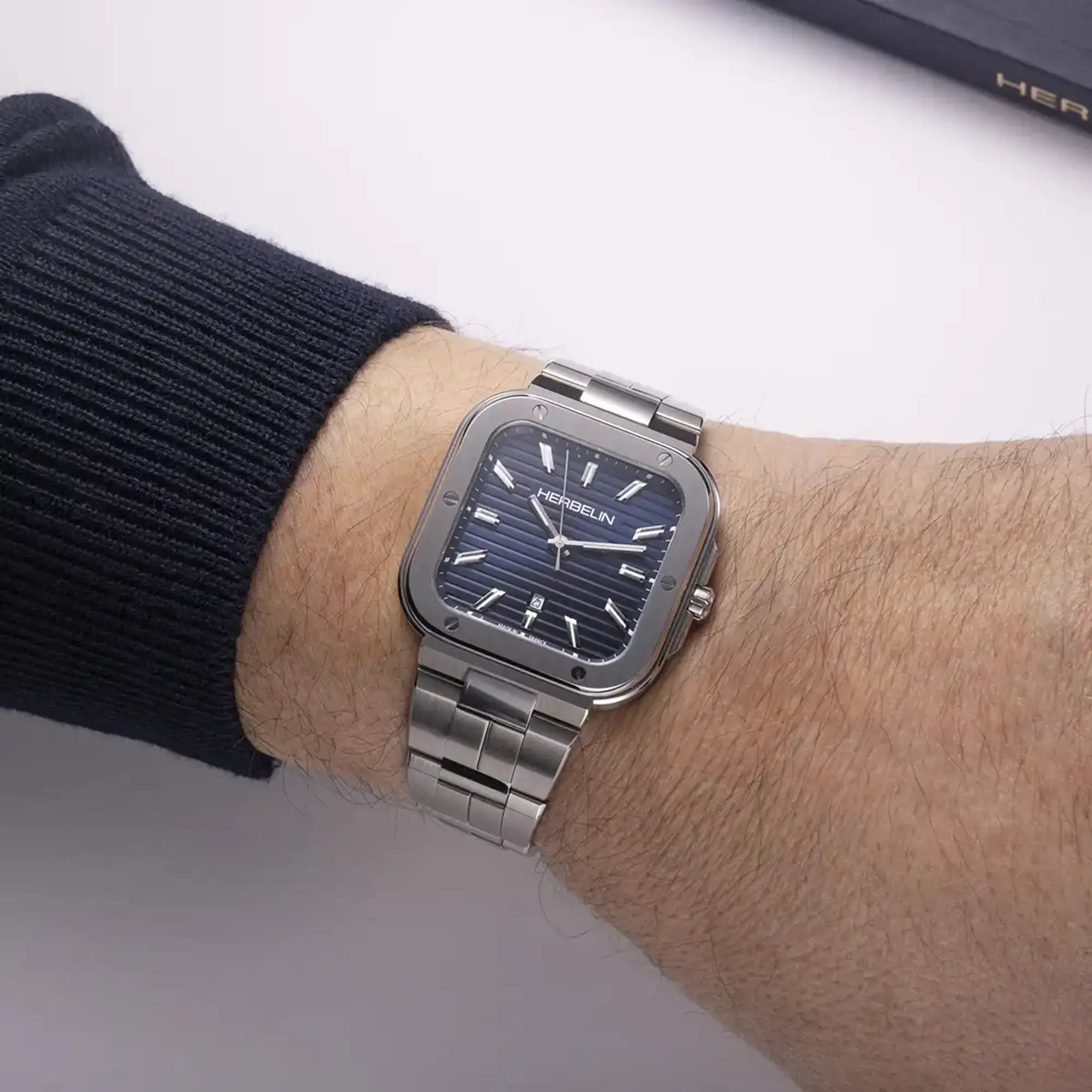 herbelin-cap-camarat-square-quartz-35-x-35mm-montre-homme-bleu-acier image 2