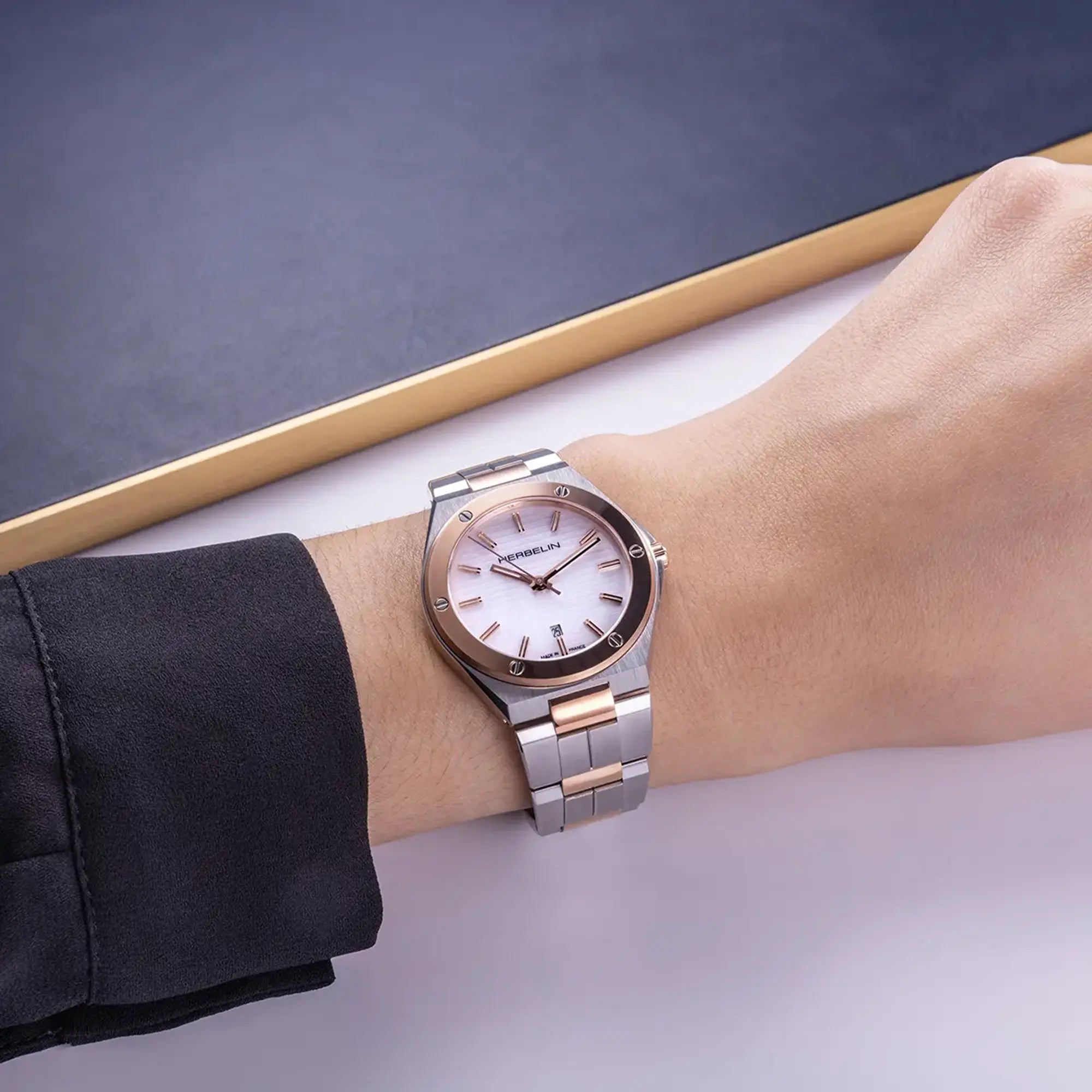 herbelin-cap-camarat-montre-quartz-femme-bicolore-nacre image 2