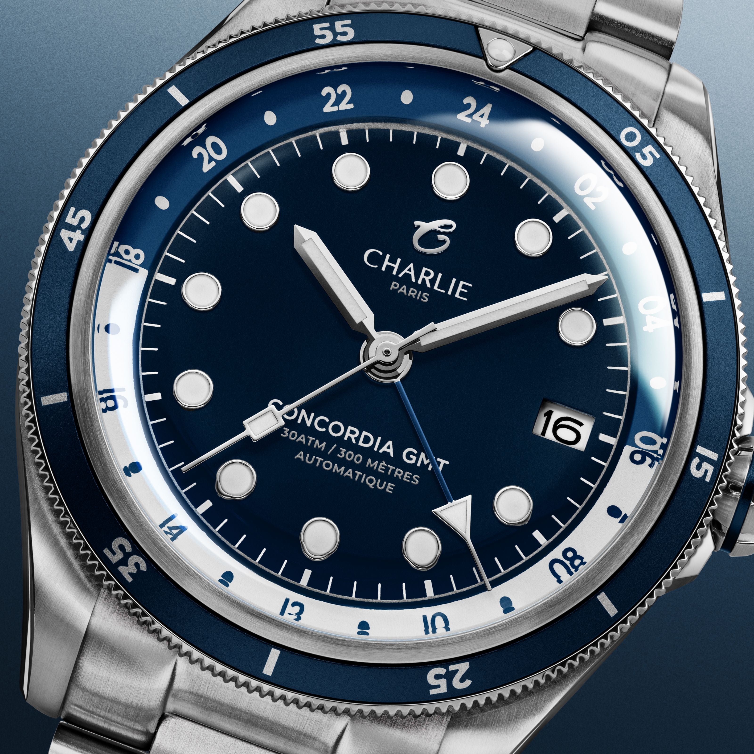 charlie-paris-concordia-gmt-bleu-antarctique-montre-gmt-automatique-40mm image 3