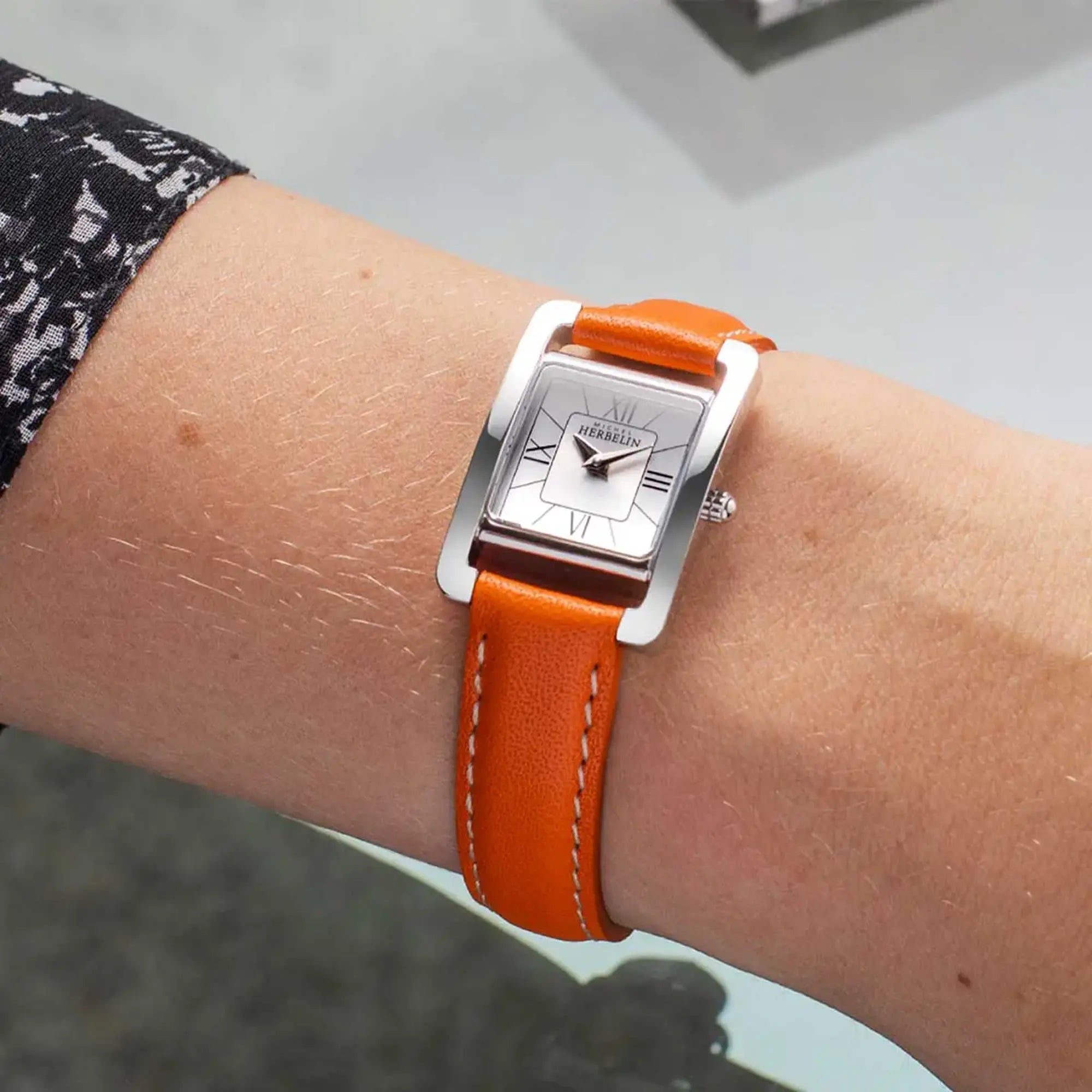 herbelin-ve-avenue-quartz-femme-acier-cuir-orange image 2