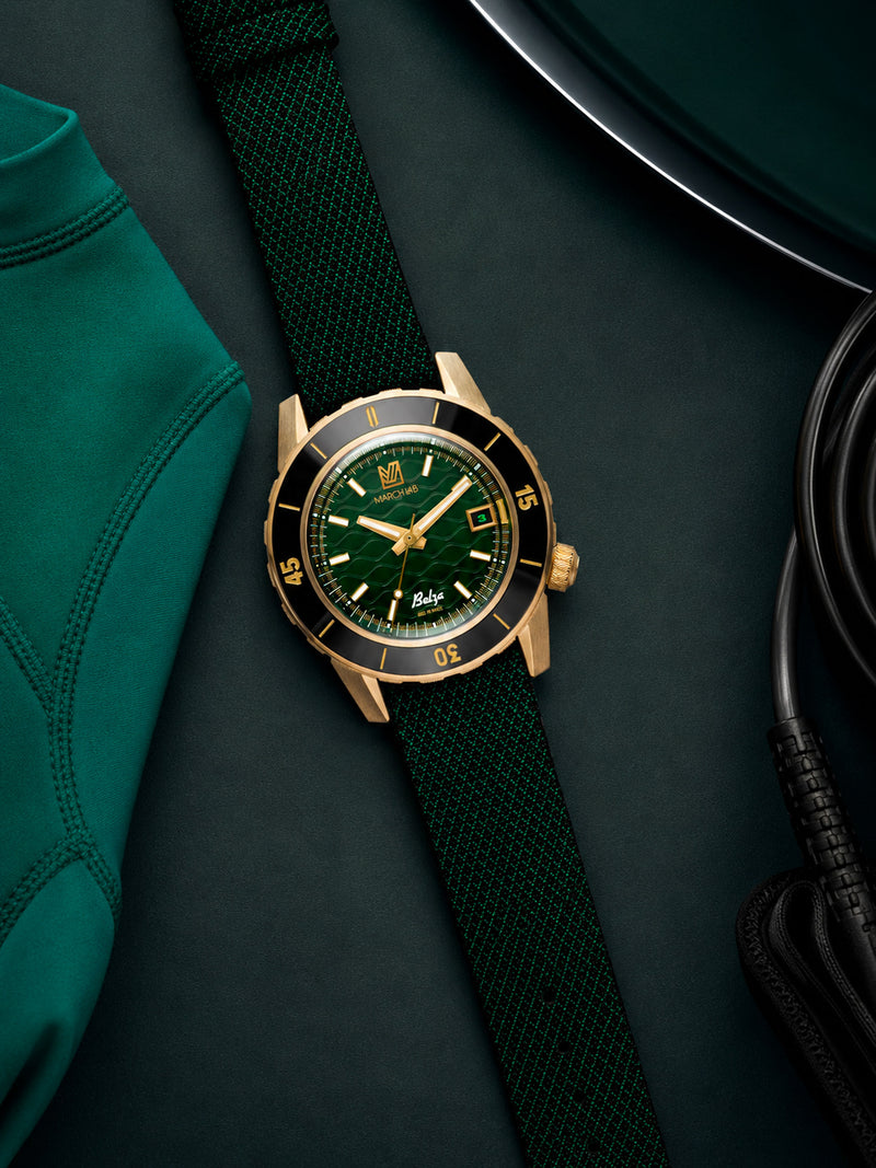 march-la-b-belza-automatique-twin-green-montre-bronze-30-atm-cadran-vert image 7