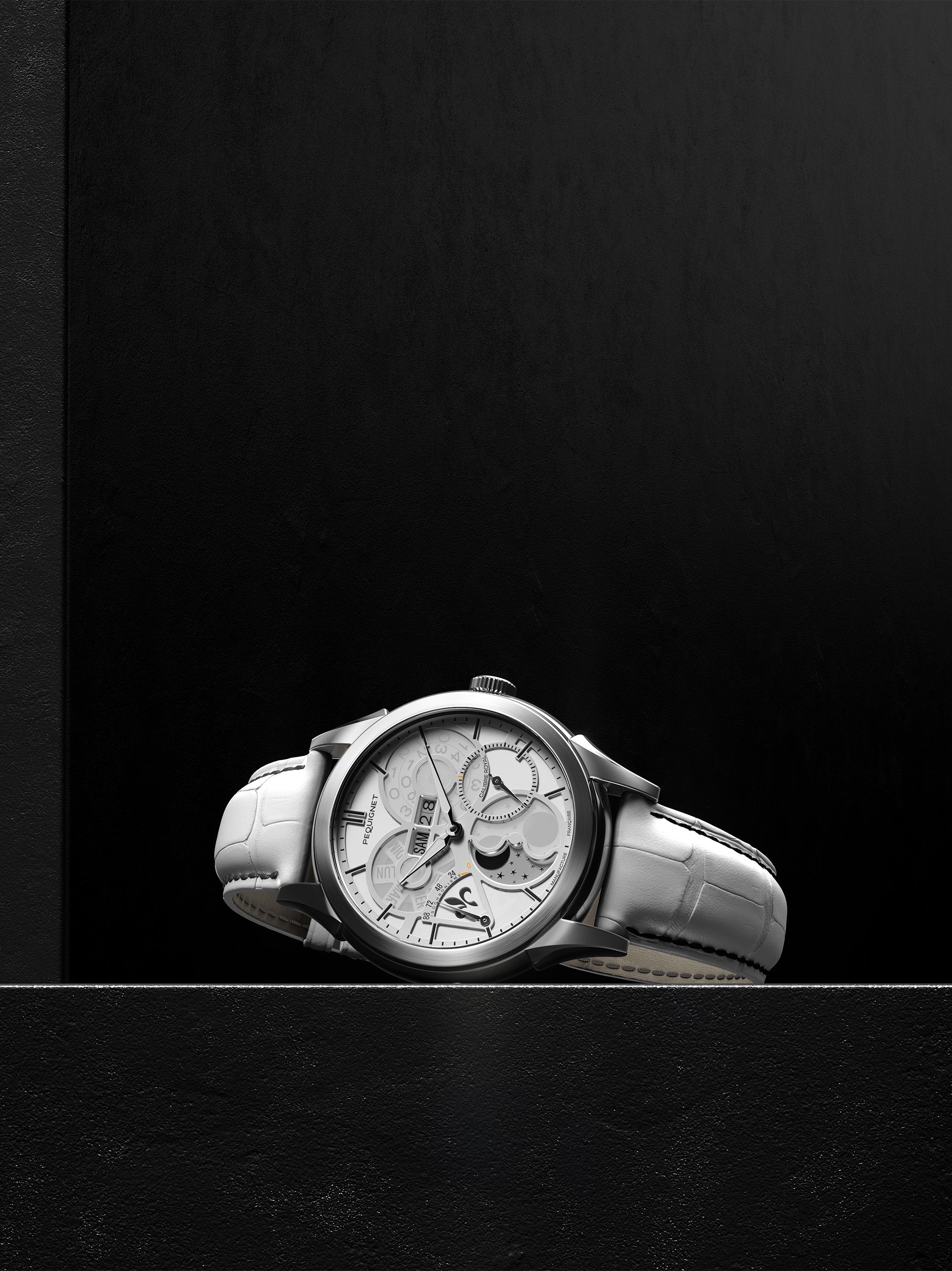 pequignet-royale-saphir-blanc-aurore-montre-automatique-calibre-royal image 3