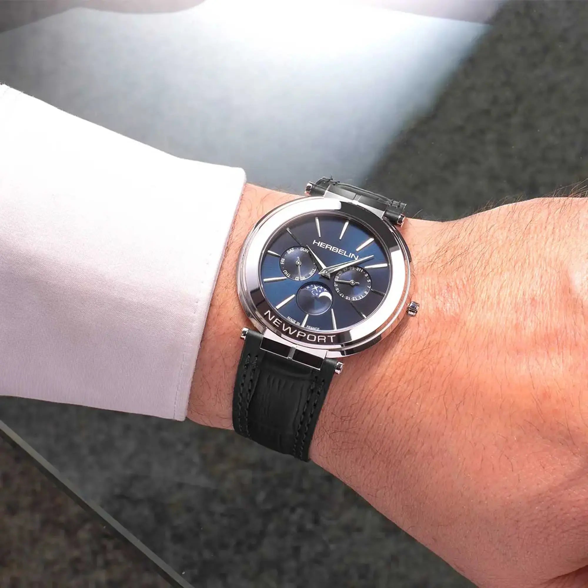herbelin-newport-slim-phase-de-lune-montre-homme-41-5-mm-acier-cuir-quartz image 2