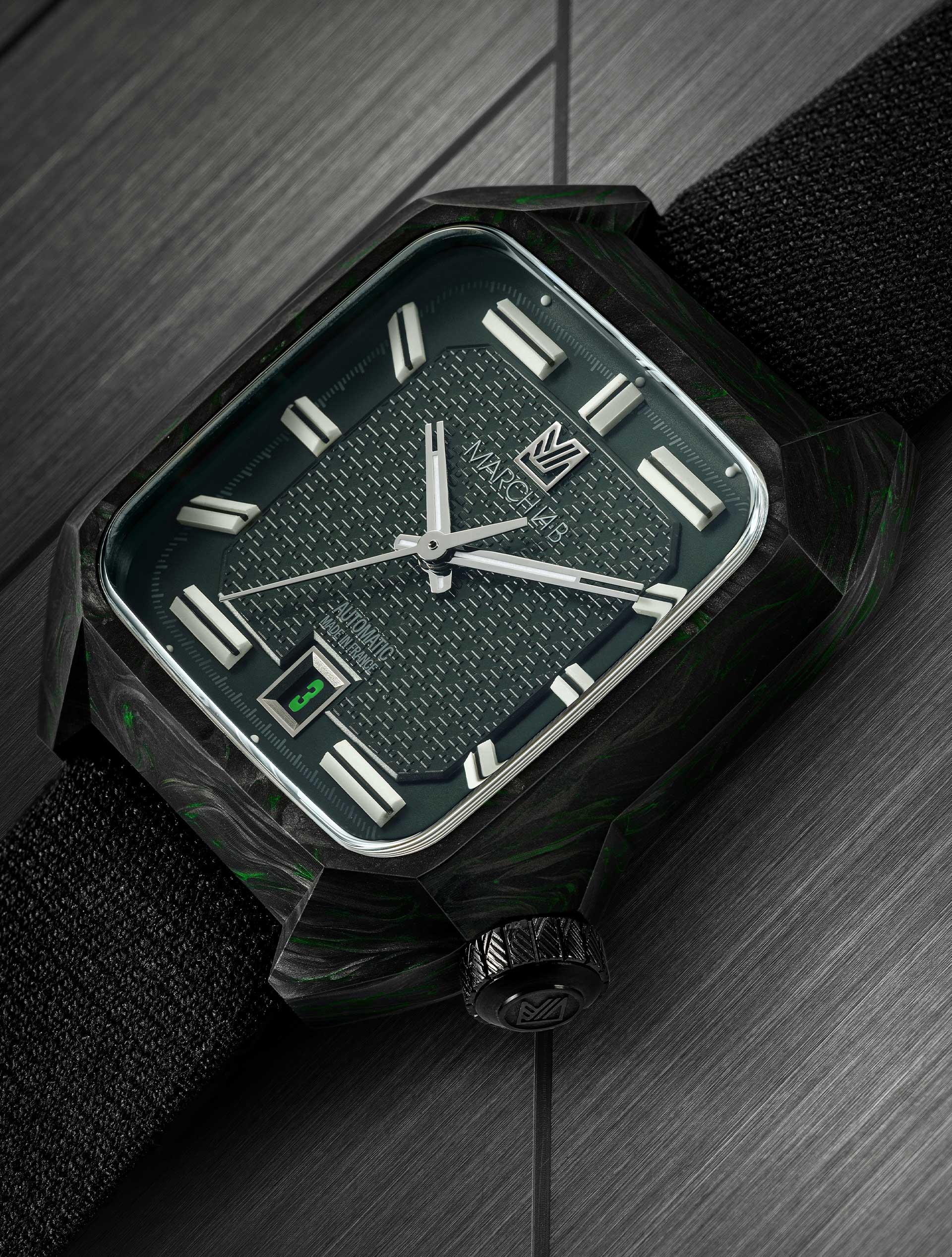 march-la-b-am2-automatique-nyctalope-carbone-montre-homme-octogonale image 3
