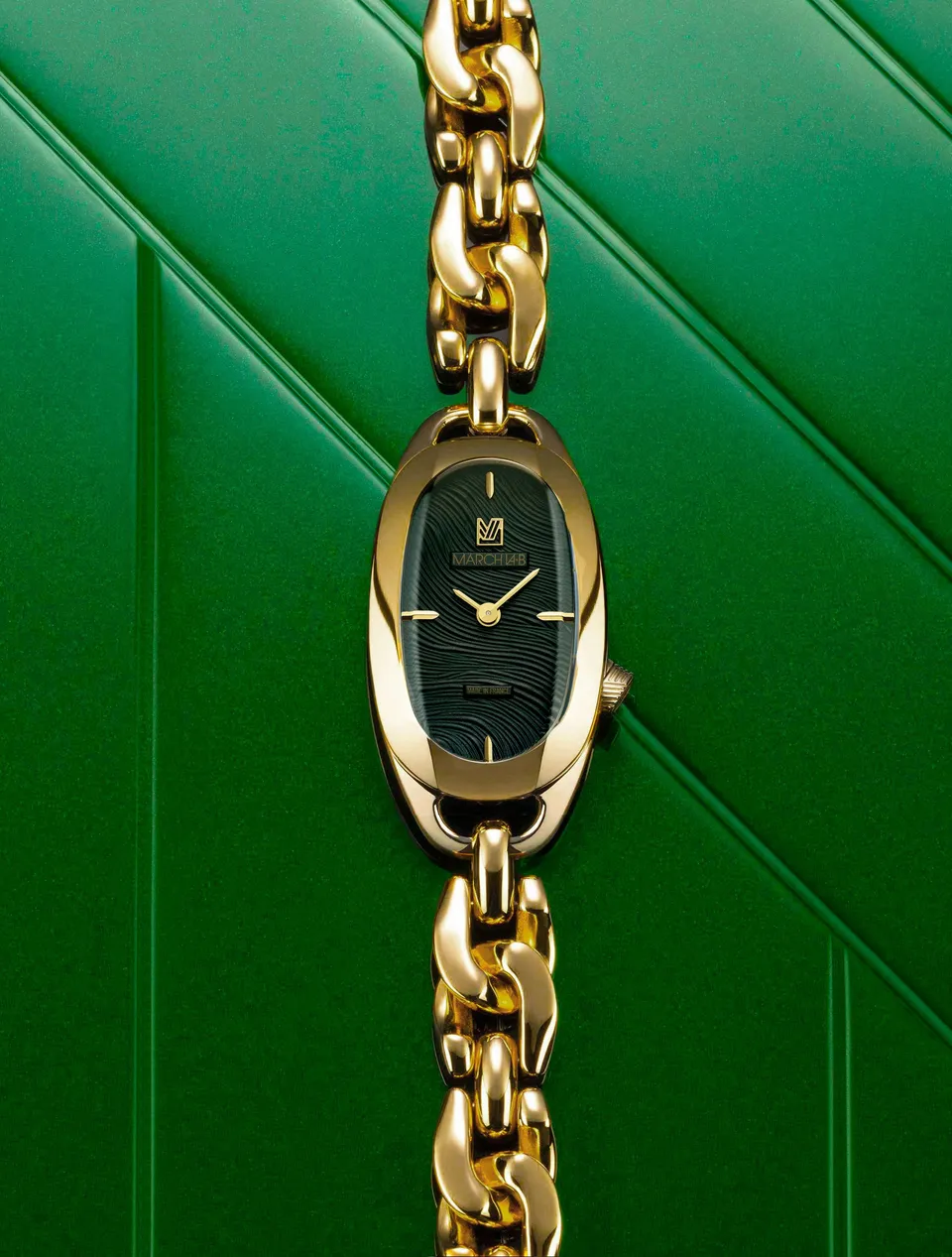 march-la-b-oblongue-drap-e-emerald-20-mm-montre-femme-ovale-dor-e image 1
