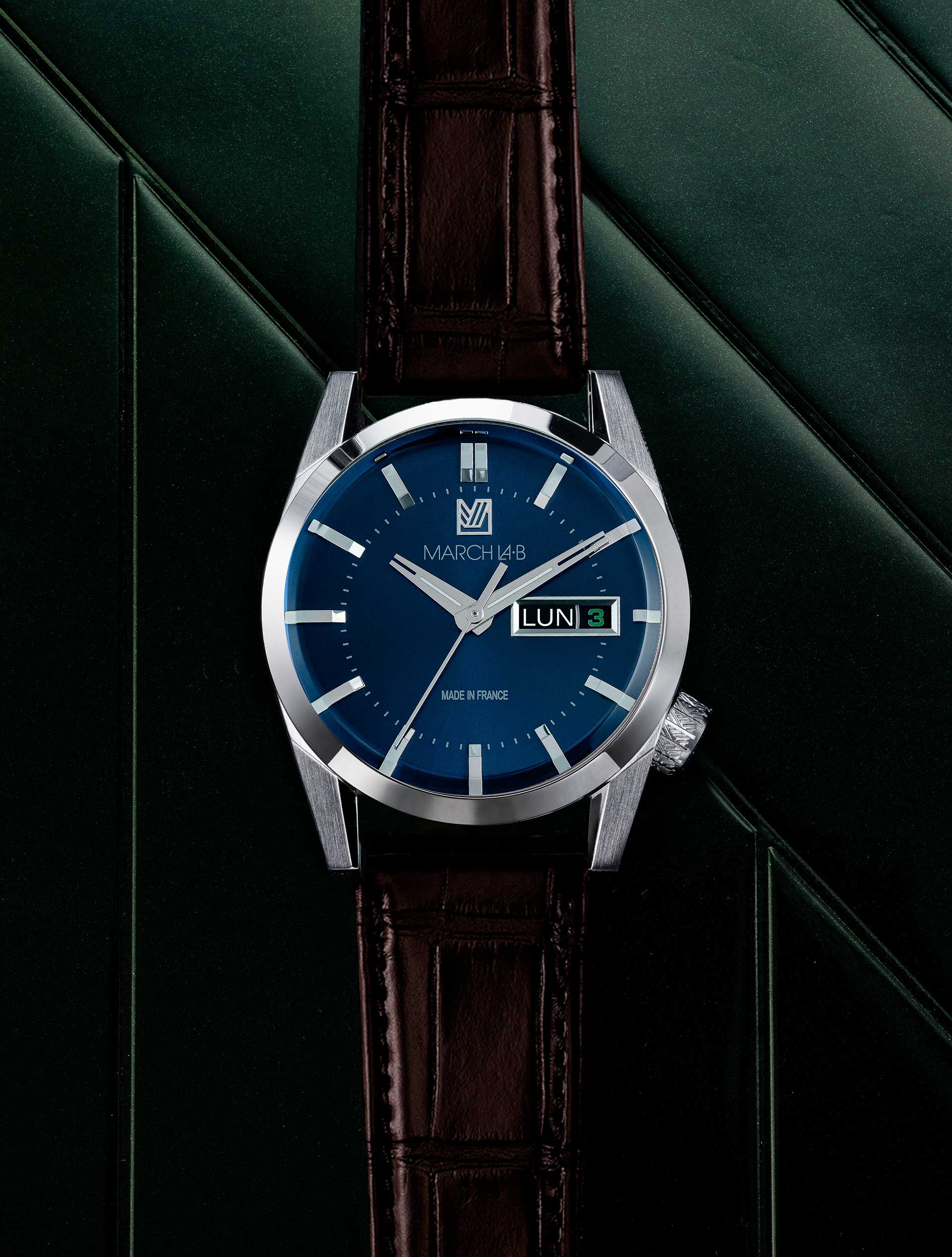 march-la-b-montre-am89-lectrique-navy-38mm-bleue image 4