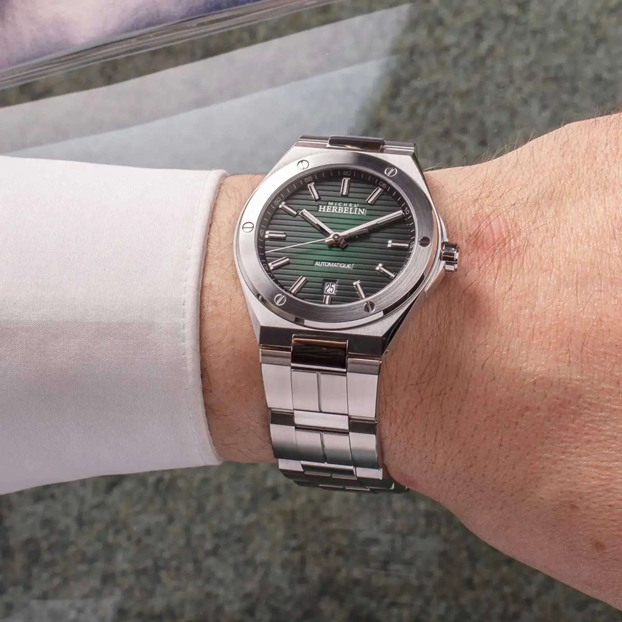herbelin-cap-camarat-automatique-date-montre-homme-acier-vert image 2