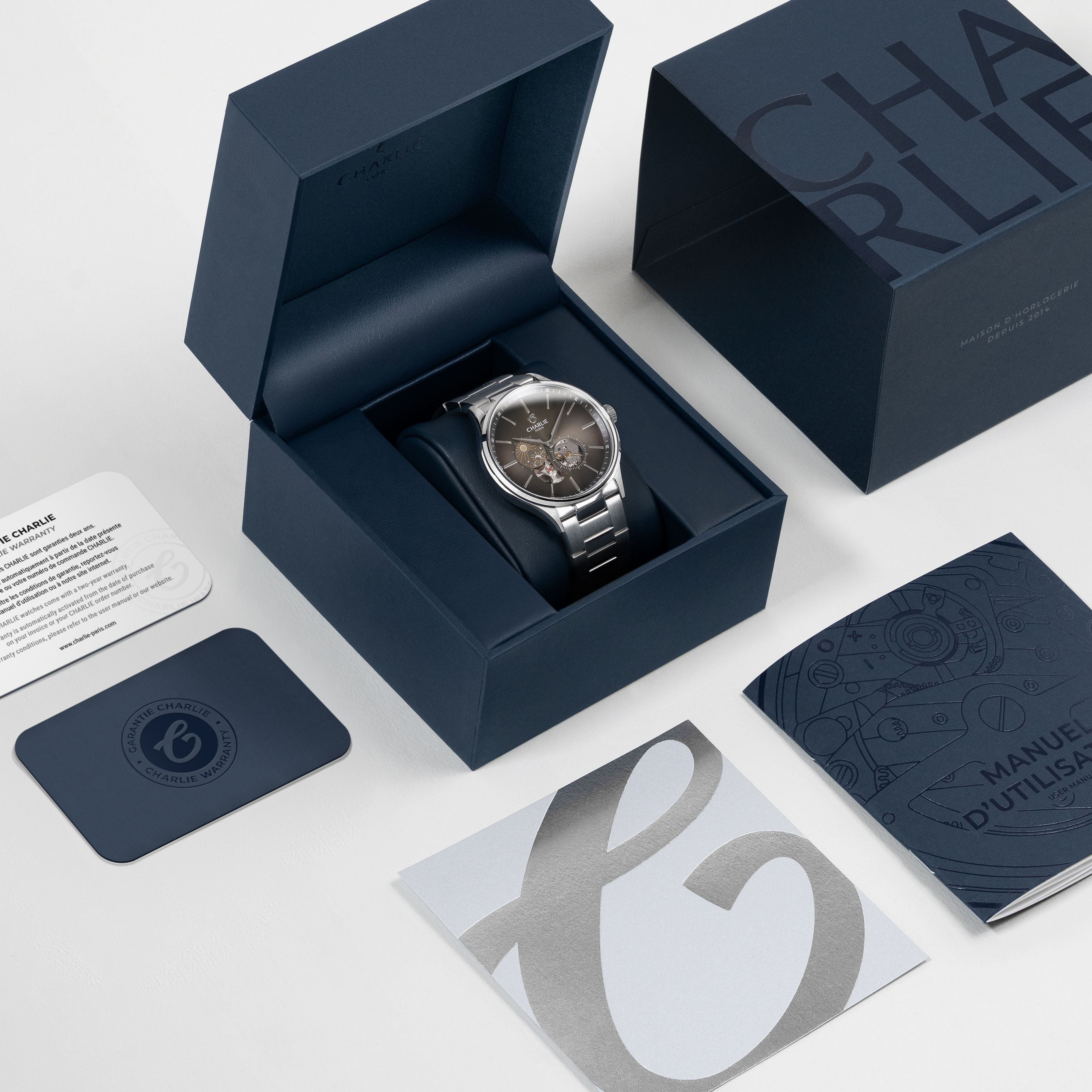charlie-paris-initial-montre-automatique-c-ur-ouvert-jour-nuit-taupe-40mm image 6