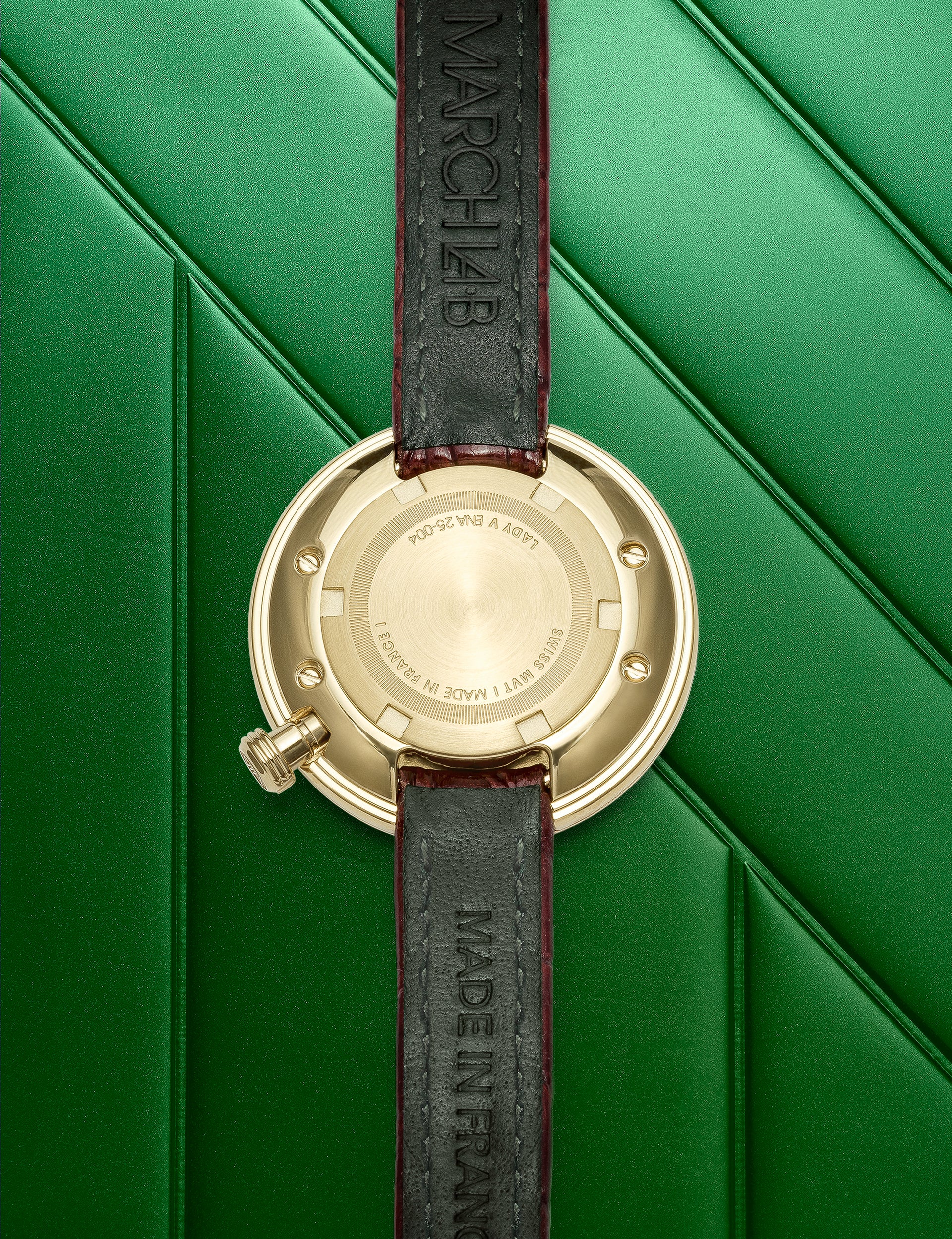 march-la-b-lady-volante-nacre-montre-sautoir-disco-volante image 3