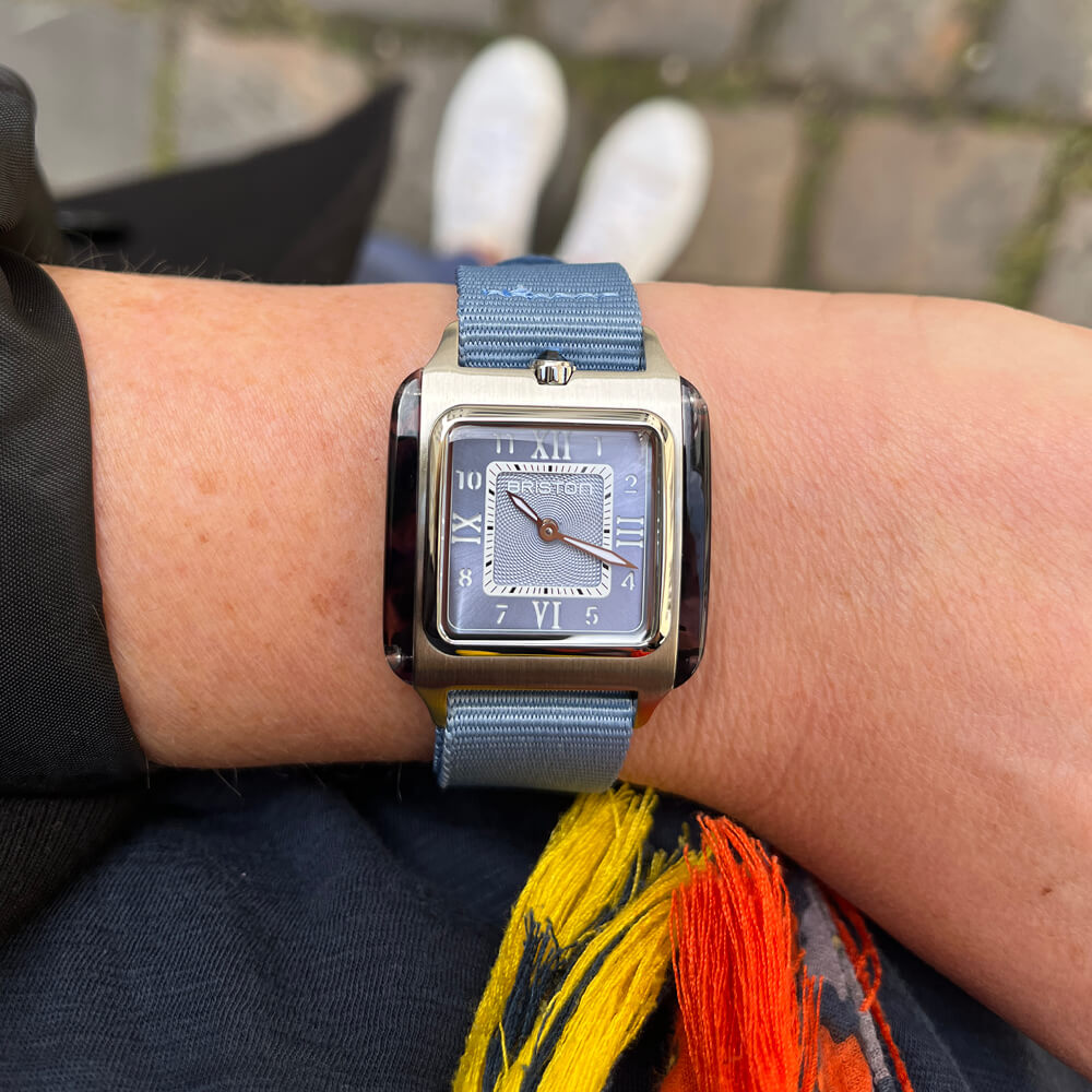 briston-streamliner-kennedy-spring-hm-montre-carr-e-30x30-mm-bleu-glacier image 3