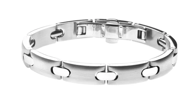 pequignet-moorea-bracelet-bijou-acier-or-jaune-et-diamant-2 image 1