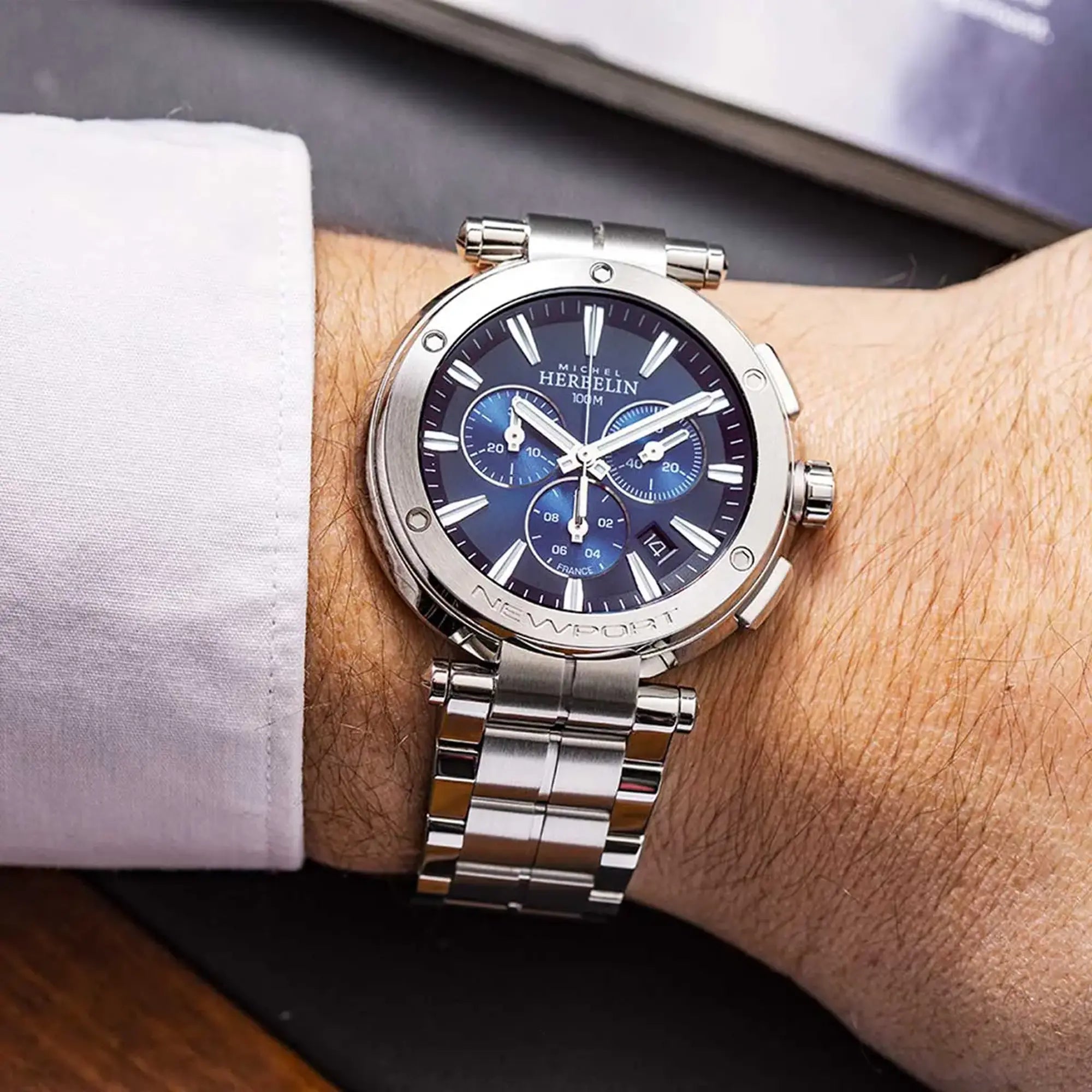 herbelin-newport-montre-chronographe-homme-acier-noir image 2