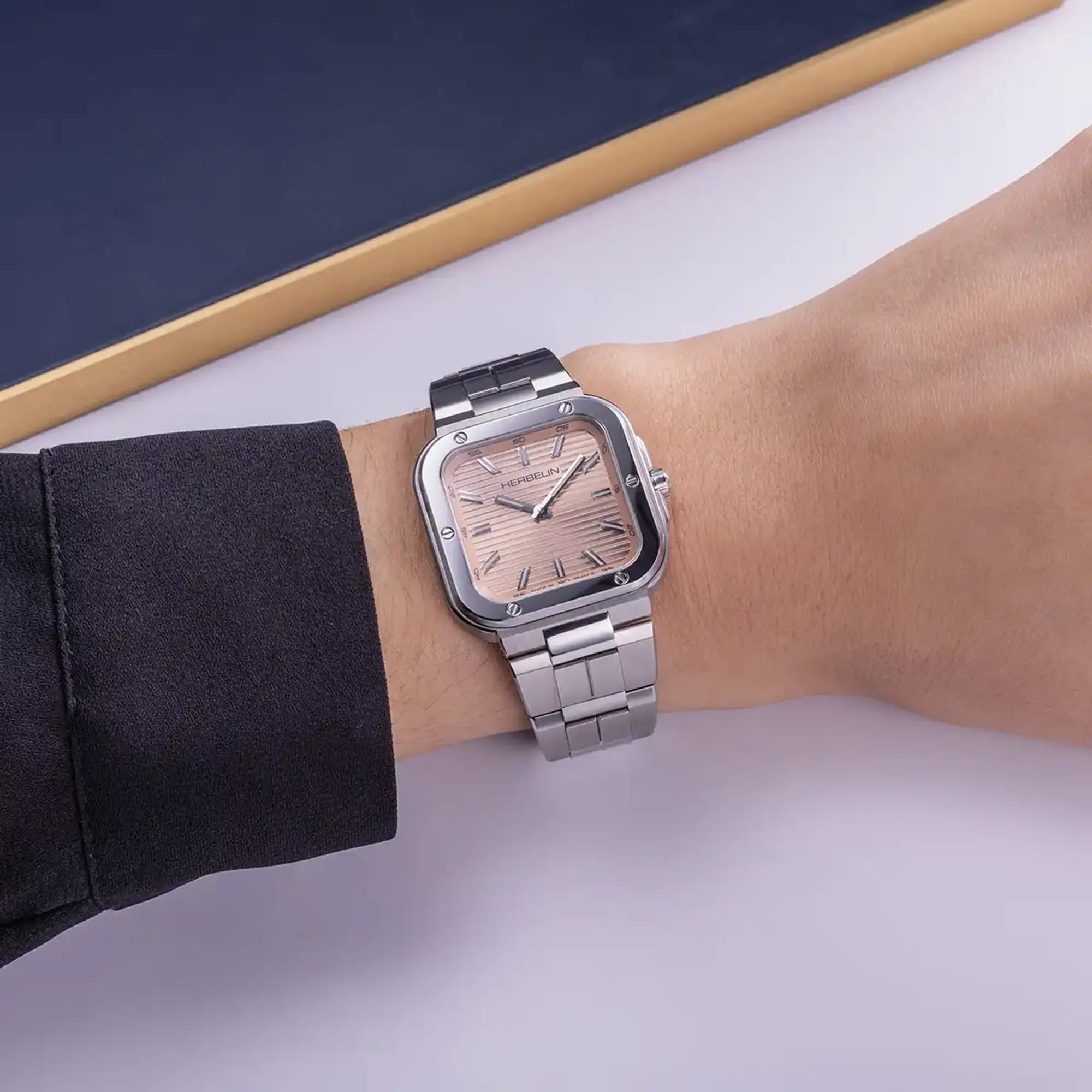 herbelin-cap-camarat-square-champagne-ros-montre-femme-acier image 2
