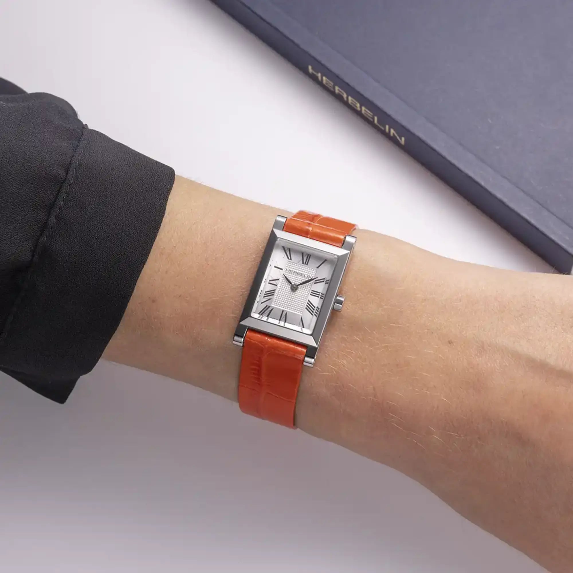 herbelin-antar-s-bracelet-fa-on-croco-orange-cuir-composant-interchangeable image 2