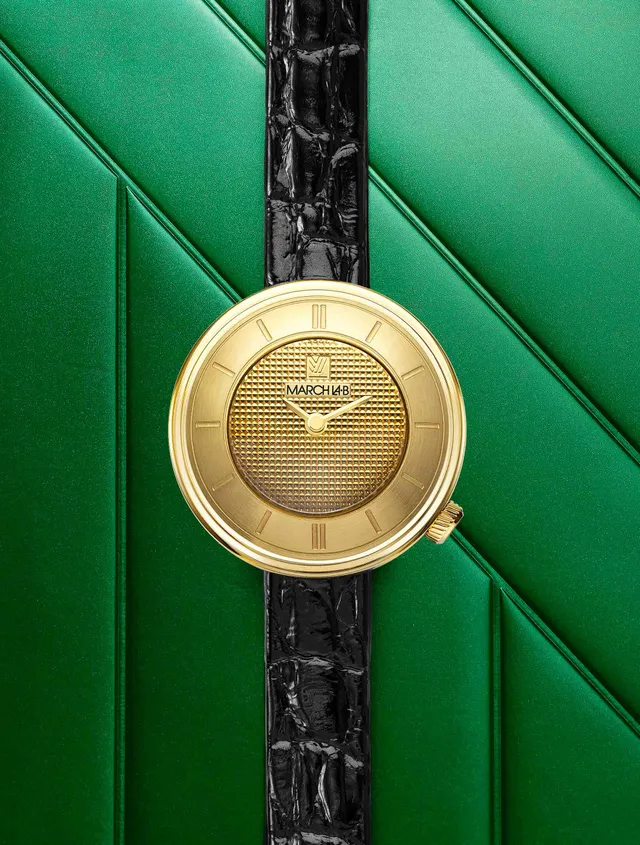 march-la-b-lady-volante-gold-montre-femme-disco-volante image 1
