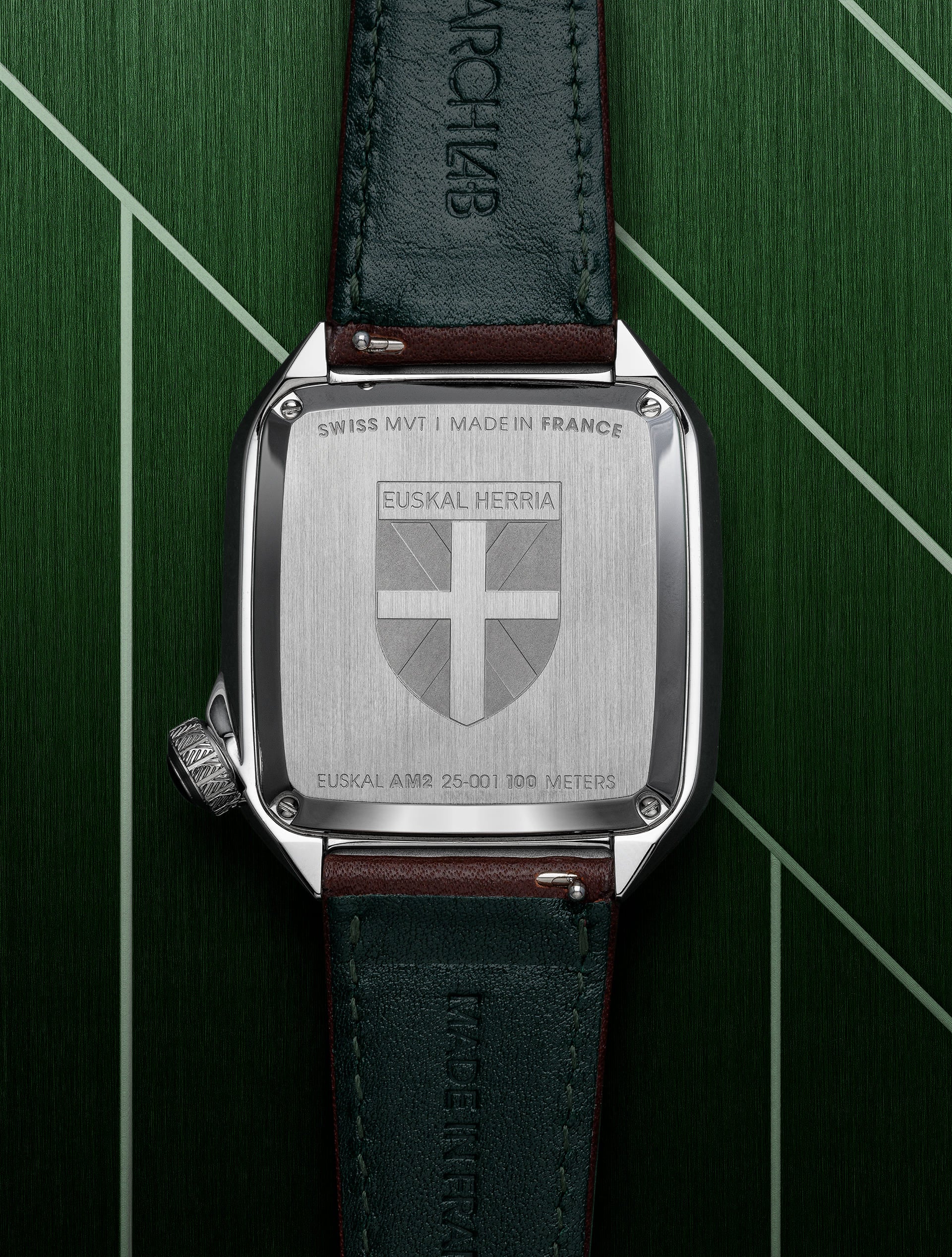 march-la-b-am2-electrique-euskal-montre-homme-cadran-noir image 2