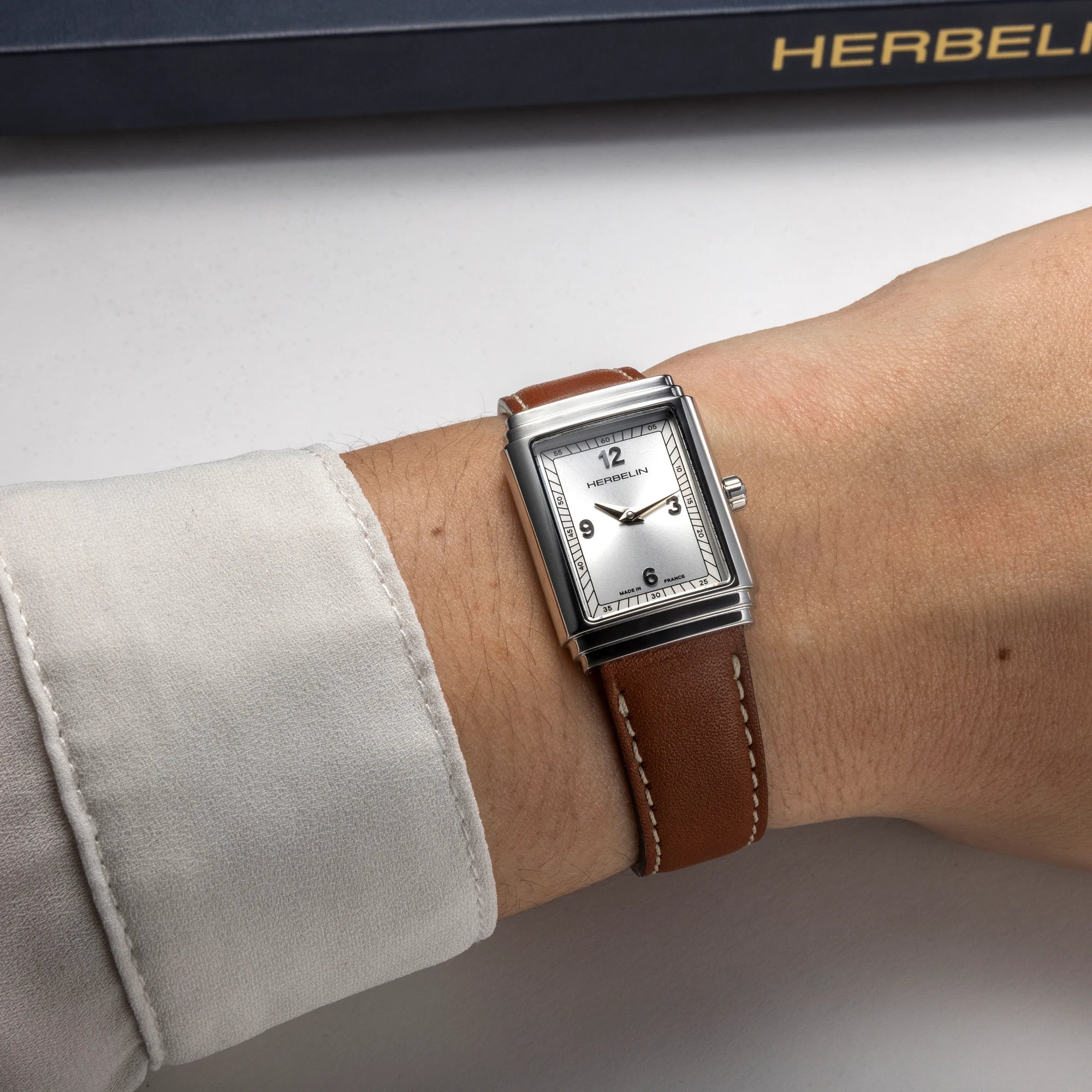 herbelin-art-d-co-1925-s-montre-femme-acier-cuir-camel image 2