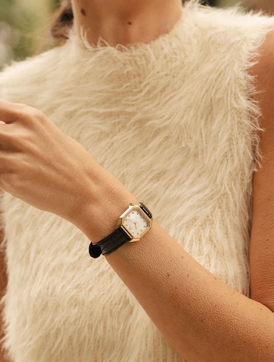 march-la-b-lady-mansart-diamants-nacre-or-18-carats-26-mm-montre-femme-quartz image 1