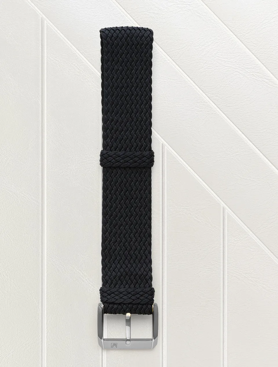 march-la-b-bracelet-tissu-perlon-noir-20-mm-interchangeable image 1